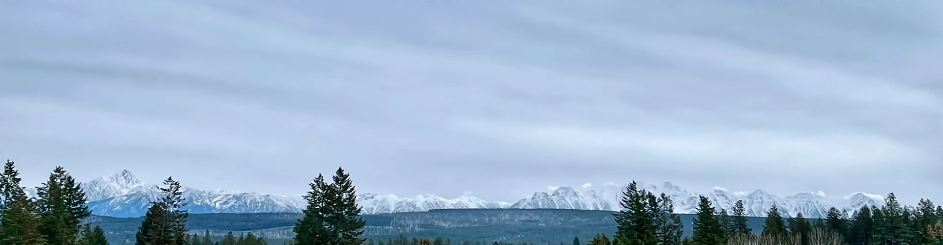 Discover a panoramic sky view from the top of Abraham Lake